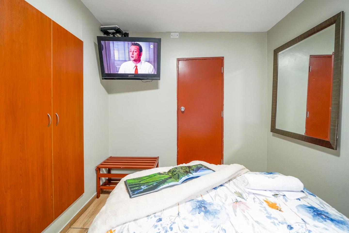 Imperial Inn Hospedaje Turistico Ліма Екстер'єр фото