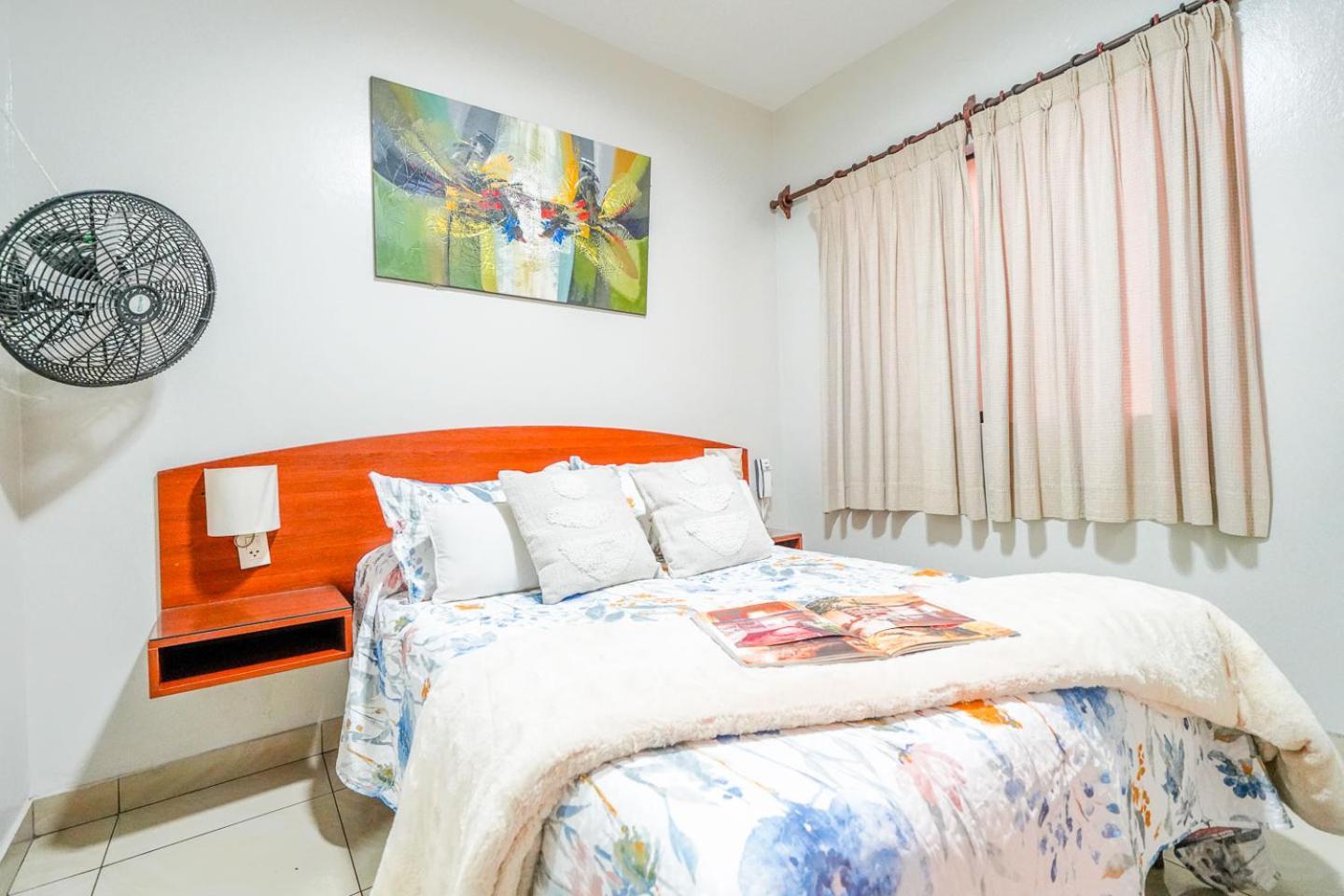 Imperial Inn Hospedaje Turistico Ліма Екстер'єр фото