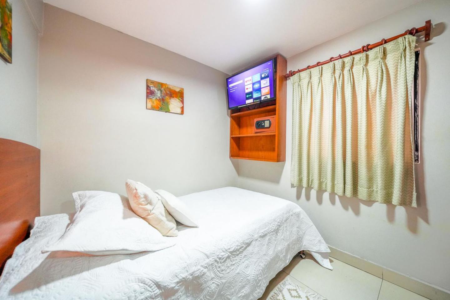 Imperial Inn Hospedaje Turistico Ліма Екстер'єр фото
