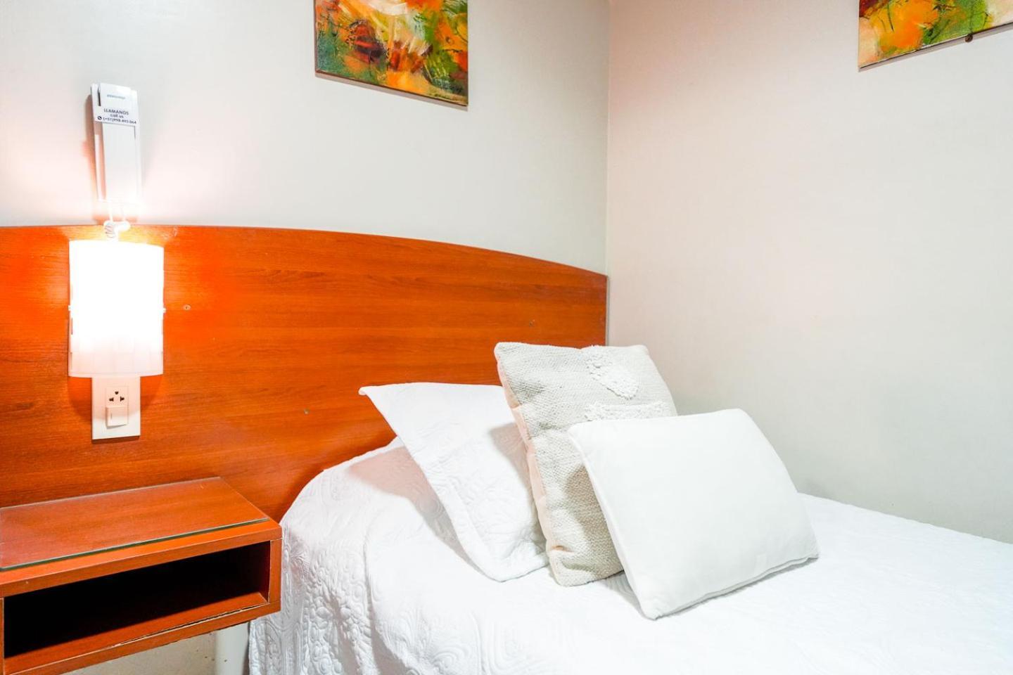 Imperial Inn Hospedaje Turistico Ліма Екстер'єр фото